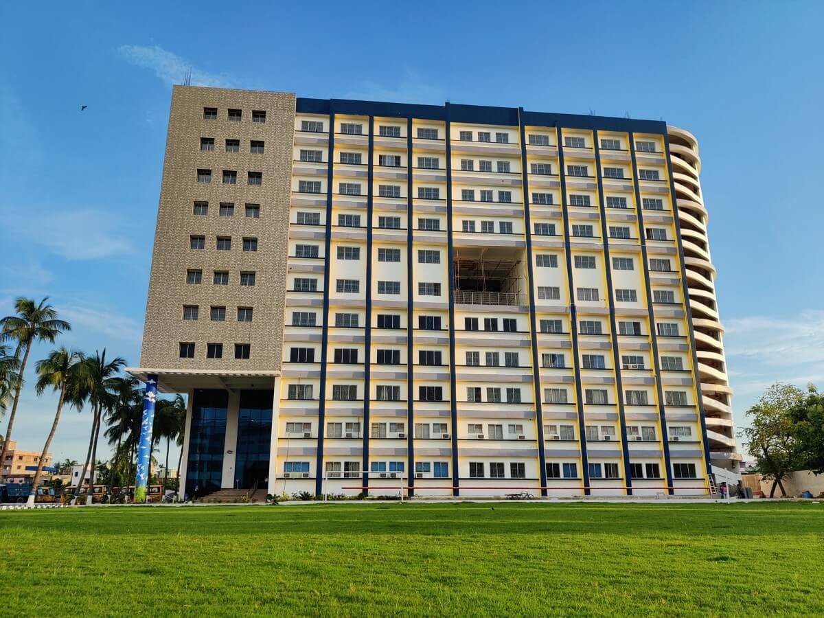 JIS University